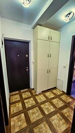 Apartament cu 2 camere decomandat în Nicolina