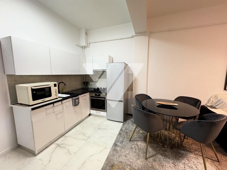 Apartament cu 2 camere semidecomandat, mobilat în Șelimbăr — fotografia 3
