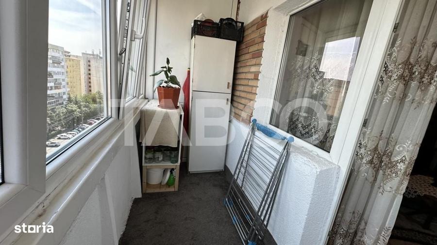 Apartament cu 4 camere decomandat în Mihai Viteazul
