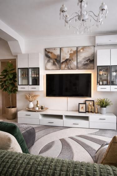Apartament cu 3 camere semidecomandat în Central