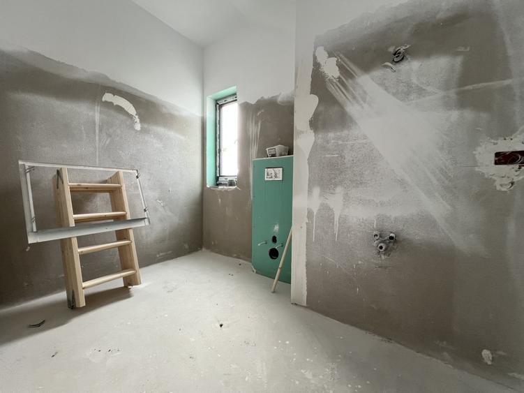 Duplex cu 4 camere cu Canalizare în Urseni