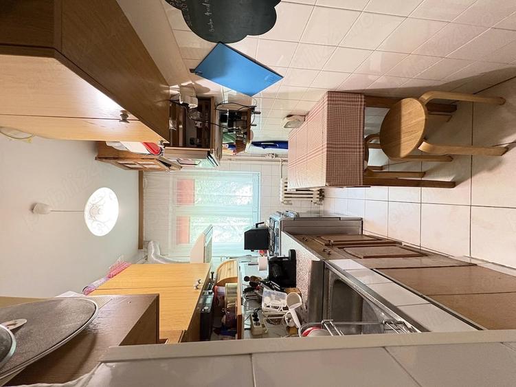 Apartament cu 3 camere semidecomandat în Circumvalațiunii