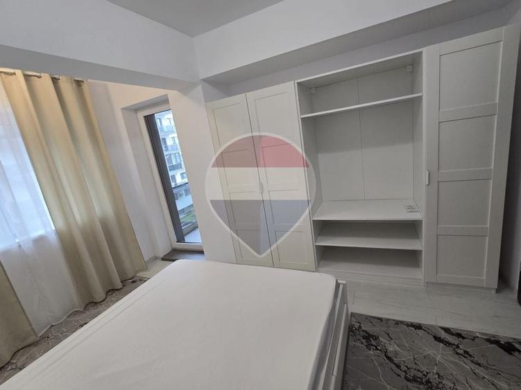 Apartament cu 2 camere semidecomandat, mobilat în Apărătorii Patriei