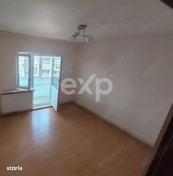 Apartament cu 3 camere decomandat în Banat