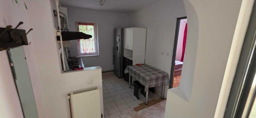 Apartament cu 2 camere decomandat în Gruia