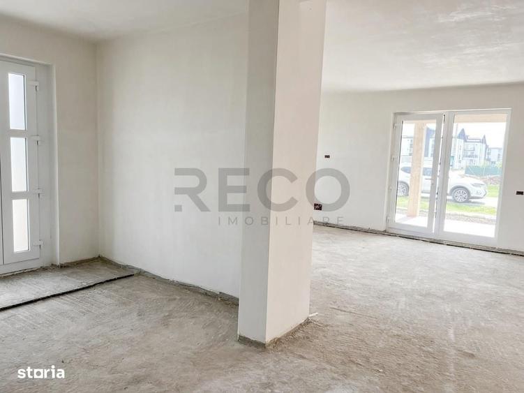 Casă cu 4 camere cu Teren 437 Mp în Sântandrei