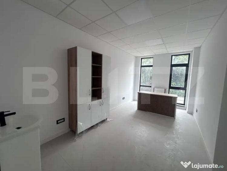 Spatiu comercial, 439 mp, pretabil clinica medicala, vad str - 6