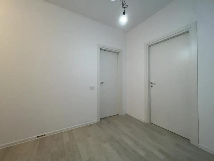 Apartament cu 4 camere decomandat în Theodor Pallady