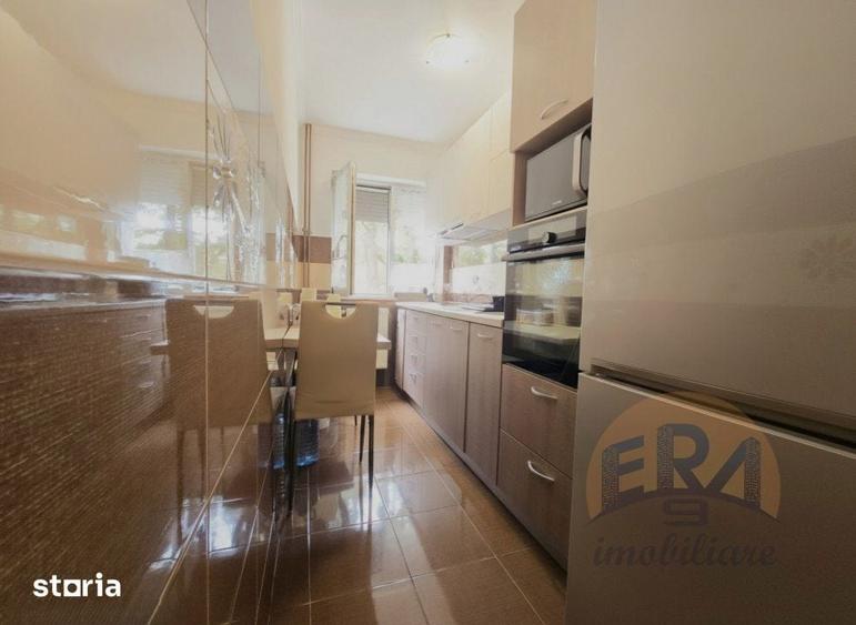 Apartament cu 3 camere semidecomandat în Central