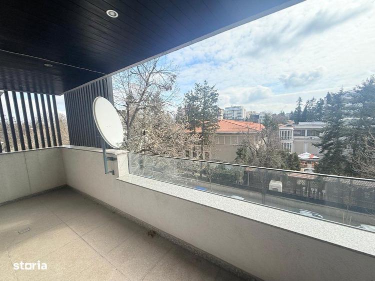 Apartament cu 3 camere, mobilat în Primăverii