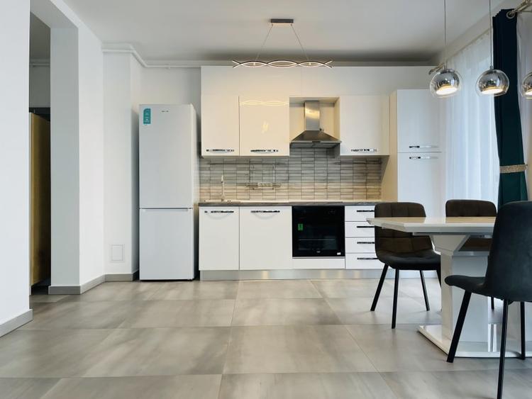 Apartament cu 2 camere semidecomandat, mobilat în Ciarda Roșie