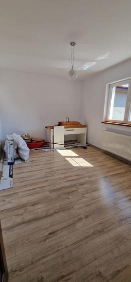 Casă individuală cu 3 camere cu Canalizare în Bucureștii Noi
