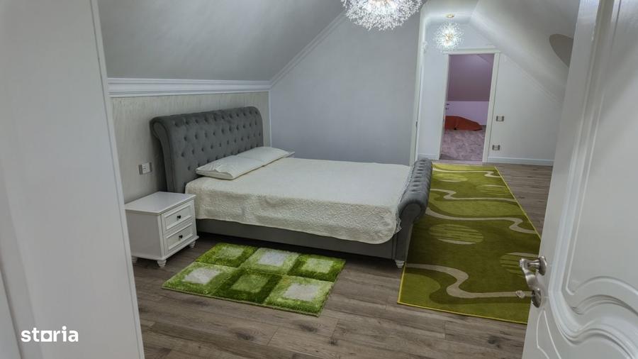 Casă cu 4 camere în Central