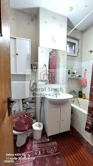Apartament cu 3 camere semidecomandat, mobilat în Colentina
