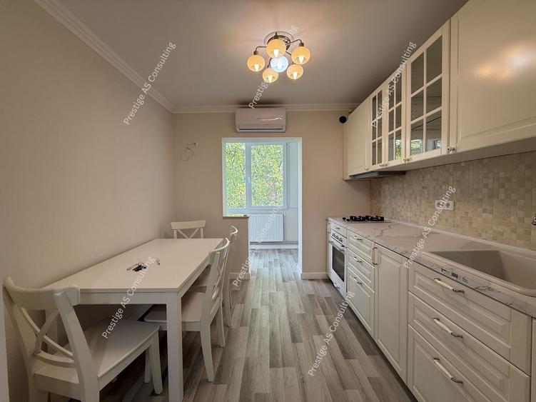 Apartament cu 2 camere decomandat, mobilat în Aradului