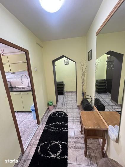 Apartament cu 2 camere semidecomandat în Mioriței