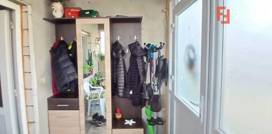 Casă cu 5 camere cu Teren 845 Mp în Sânmihaiu Român