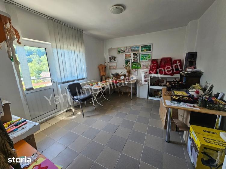 Casă cu 7 camere cu Teren 1340 Mp în Curtea de Argeș