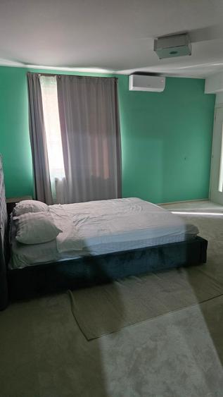 Apartament cu 3 camere decomandat în Nordului