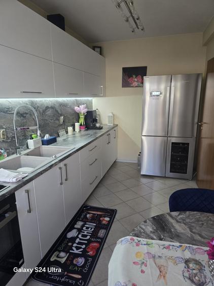 Casă cu 3 camere în Exterior Vest