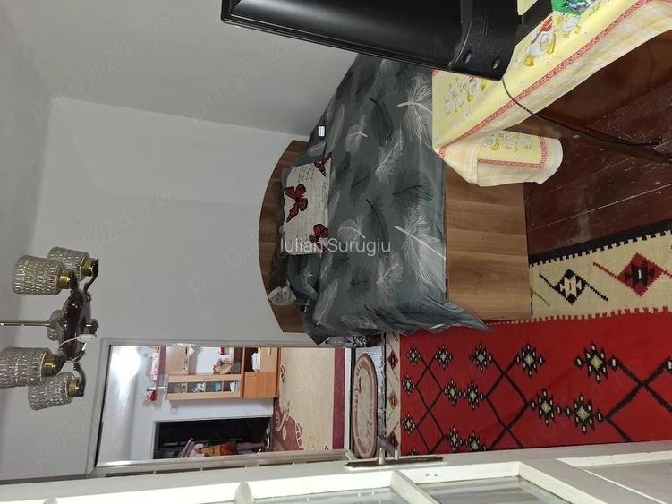 Casă cu 5 camere cu Teren 396 Mp în Central