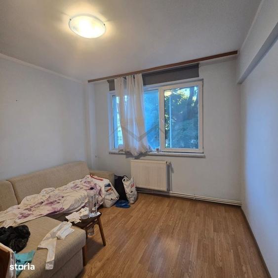 Apartament cu 2 camere semidecomandat în Piața Unirii