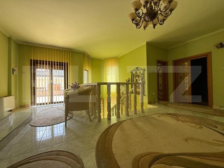 Casă individuală cu 10 camere cu Piscina în Iosefin