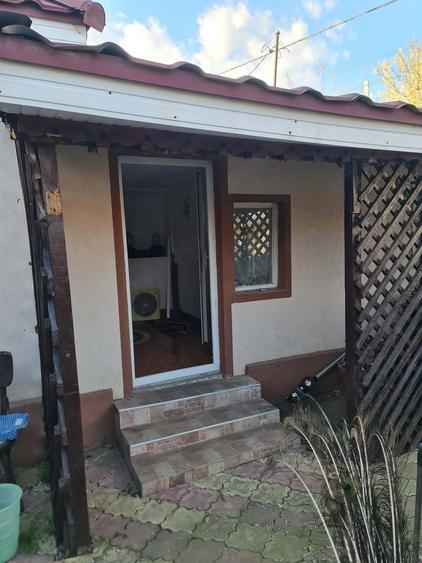 Casă cu 4 camere cu Teren 400 Mp în Central