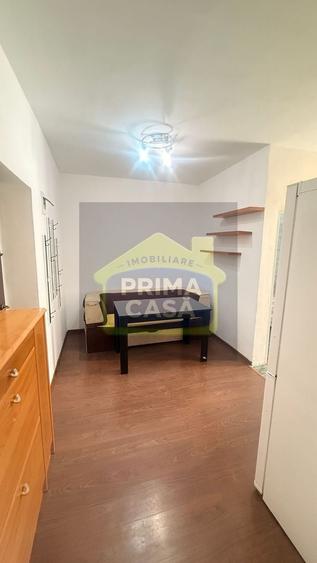 Garsonieră decomandată în Săsar
