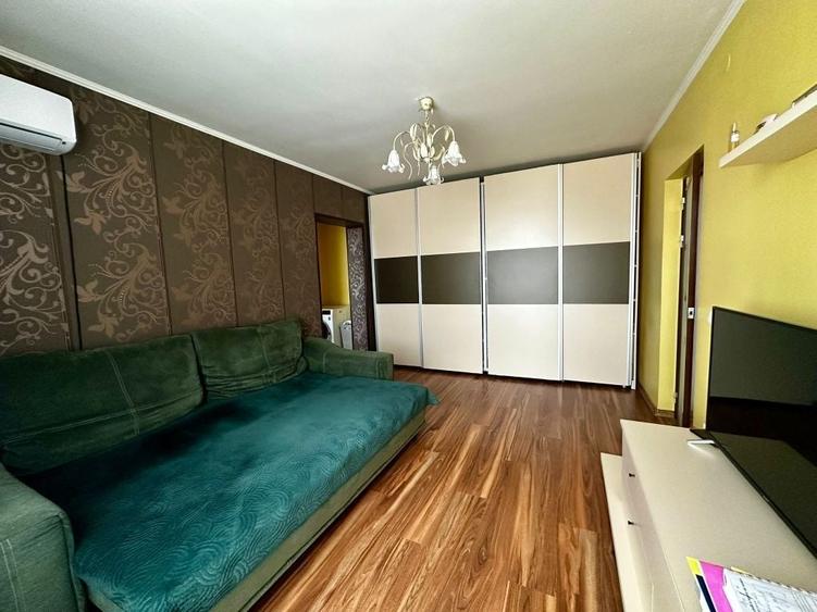 Apartament cu 2 camere semidecomandat în Central