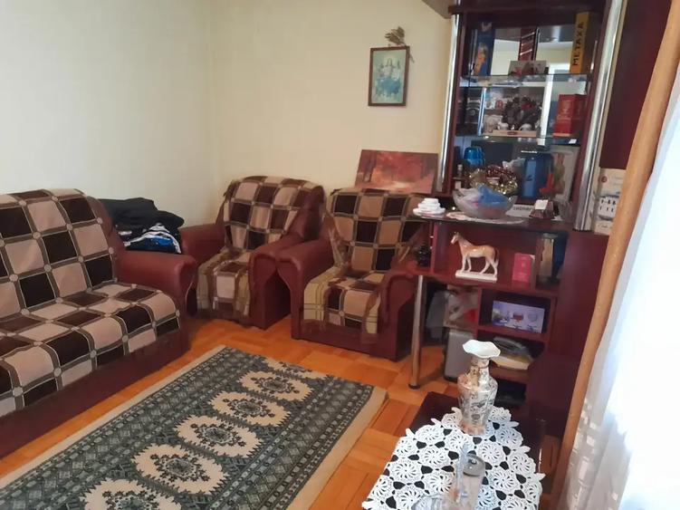 Apartament cu 4 camere decomandat, mobilat în Drumul Taberei