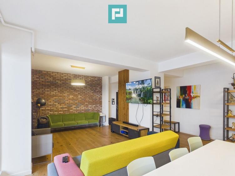 Apartament cu 4 camere decomandat, mobilat în Centru Civic