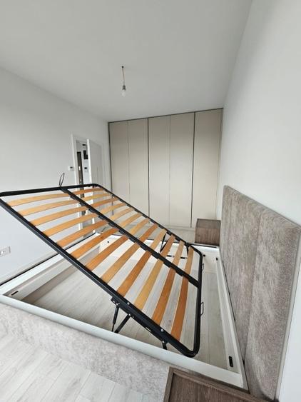 Apartament cu 2 camere semidecomandat, mobilat în Torontalului