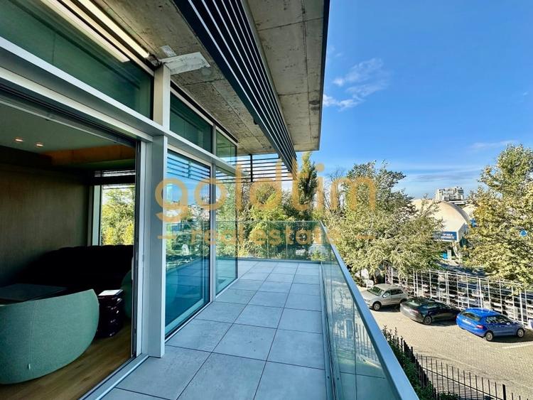 Apartament cu 3 camere semidecomandat, mobilat în Floreasca
