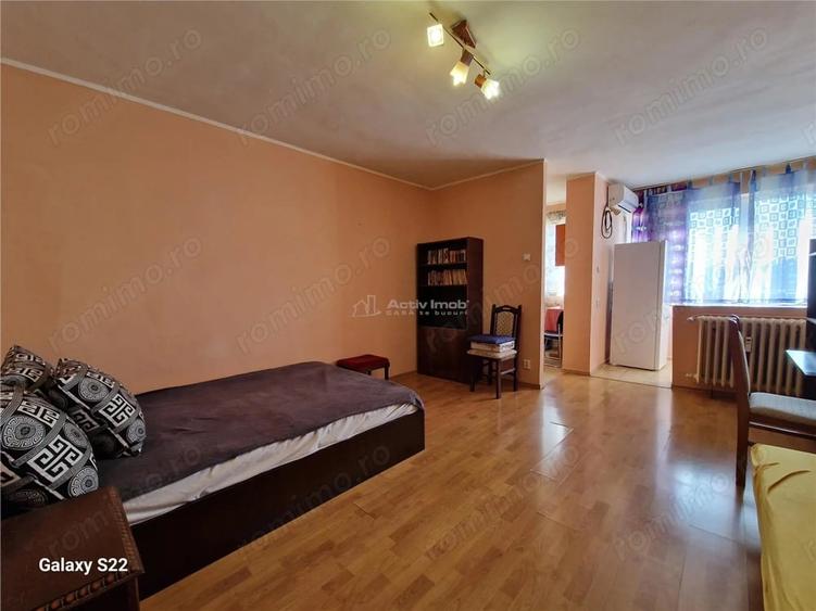 Apartament cu 2 camere decomandat în Dacia