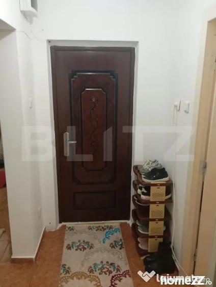 Apartament cu 2 camere decomandat în Micro 6