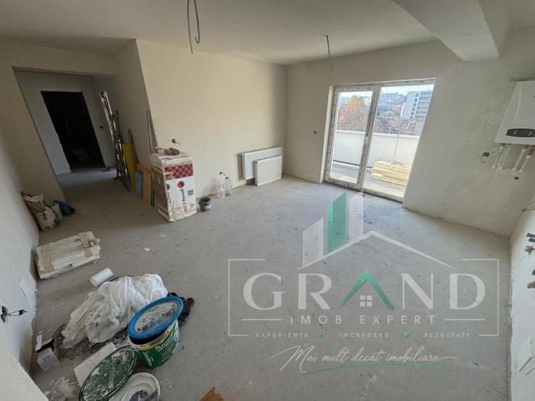 Apartament cu 2 camere semidecomandat în Dâmbul Rotund