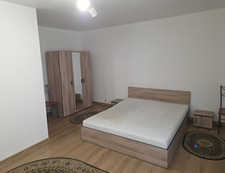 Garsonieră decomandată în Prundu