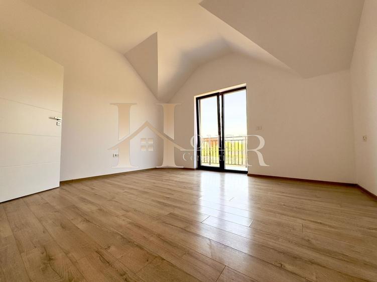 Duplex cu 4 camere cu Canalizare în Covaci