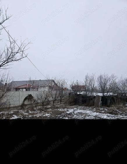 Casă cu 2 camere cu Teren 787 Mp în Central