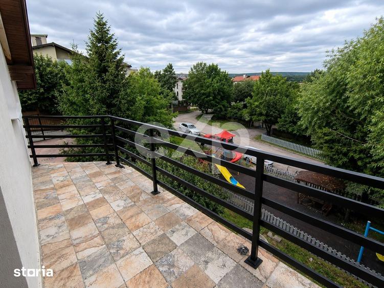 Casă cu 5 camere decomandat cu Teren 500 Mp în Europa