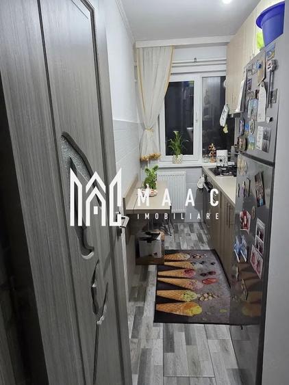 Apartament cu 3 camere semidecomandat, mobilat în Ostroveni
