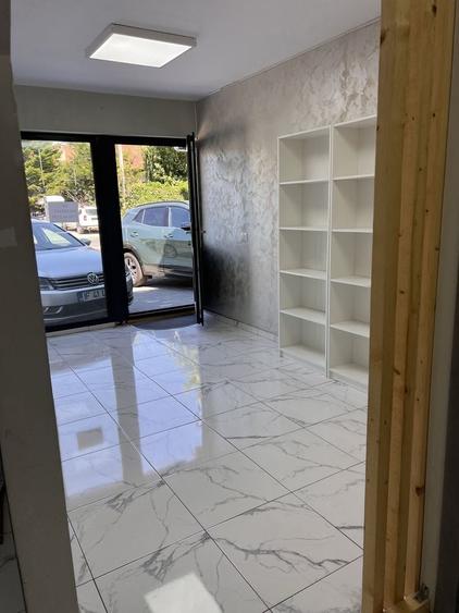 Spațiu comercial, de 18 mp, în Central