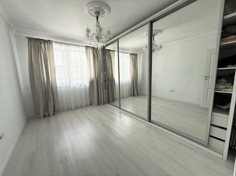 Apartament cu 3 camere decomandat în Șelimbăr