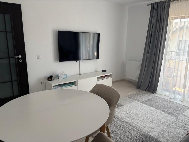 Apartament cu 3 camere decomandat în Valea Lupului