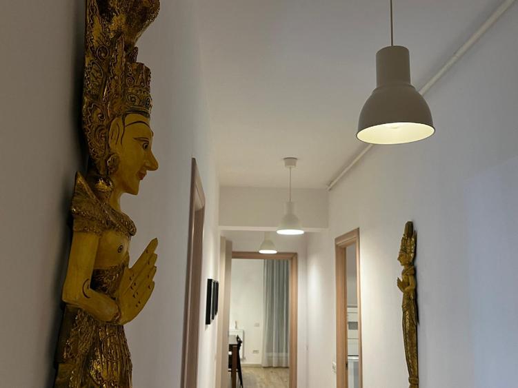 Apartament cu 3 camere decomandat în Floreasca