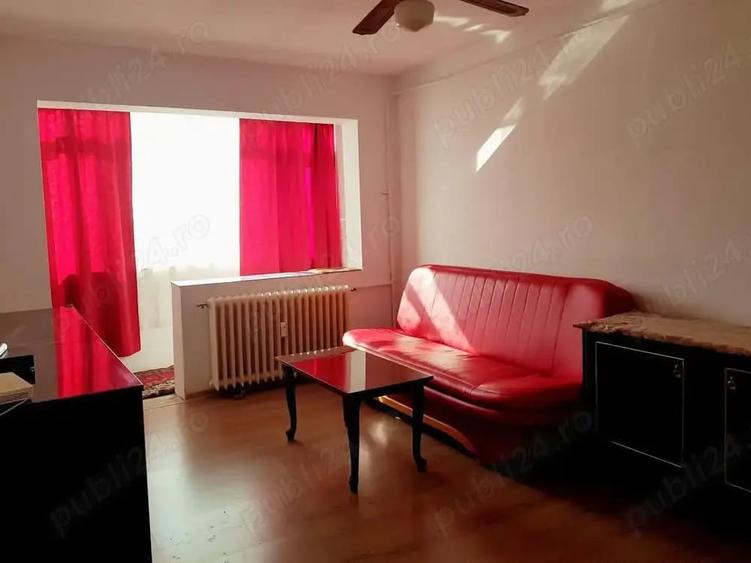 Apartament cu 4 camere decomandat în Aurel Vlaicu