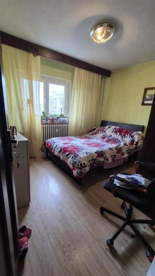 Apartament cu 4 camere, mobilat în Crângași