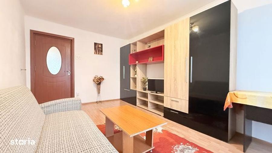 Apartament cu 2 camere decomandat în Tei