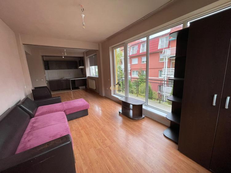 Apartament cu 2 camere semidecomandat, mobilat în Bună Ziua
